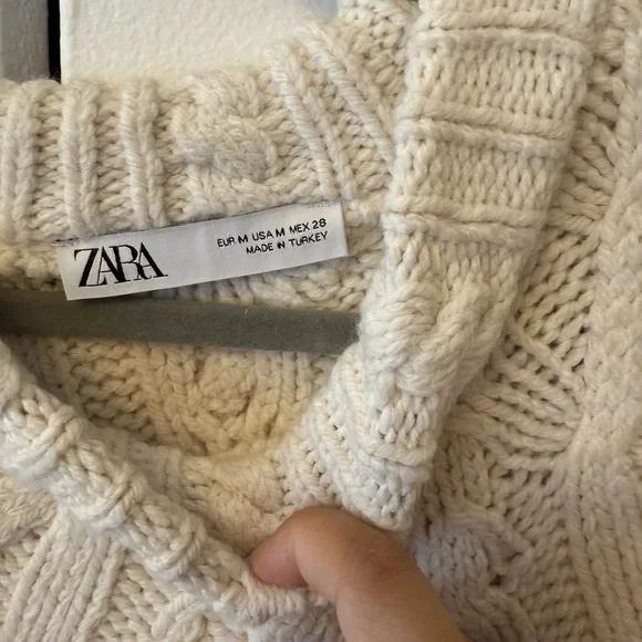 Zara Cream Cable Knit Chunky Sweater - Picture 2 of 3